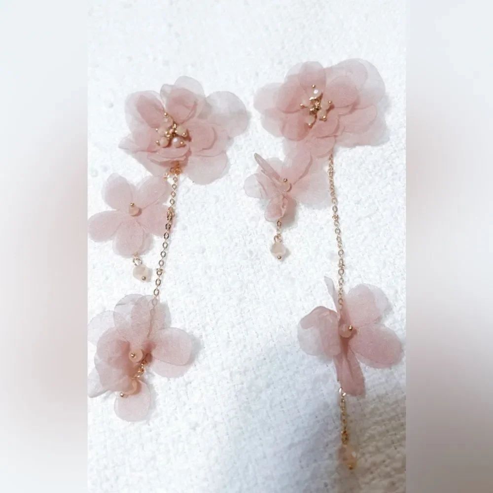 Flower statement earrings M206 - Picture 3 of 5